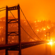 Foto de larga exposición de los incendios en la colina de Bidwell Bar Bridge (Oroville) el pasado día 9.